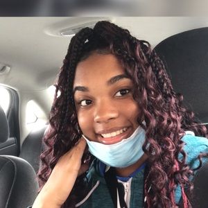 Meet your Posher, Janiya